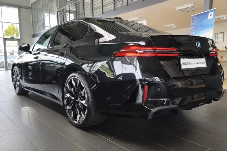 BMW 520i (Seria 5) din 2025 cu 8.182 km - oferta BMW206613 - foto 5