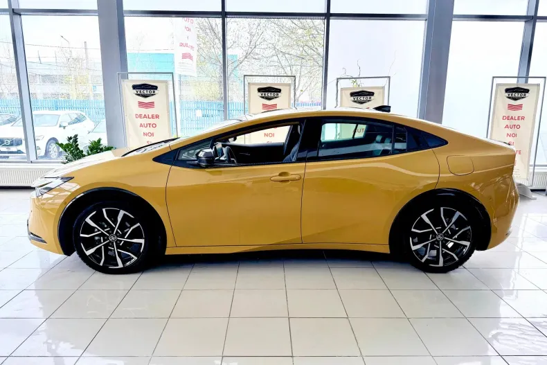 Toyota Prius din 2025 cu 3.000 km - oferta TOY206636 - foto 2