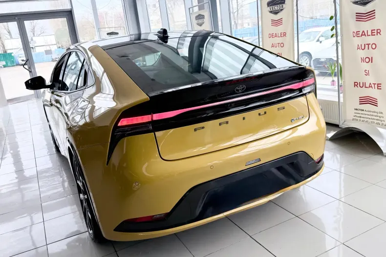 Toyota Prius din 2025 cu 3.000 km - oferta TOY206636 - foto 3