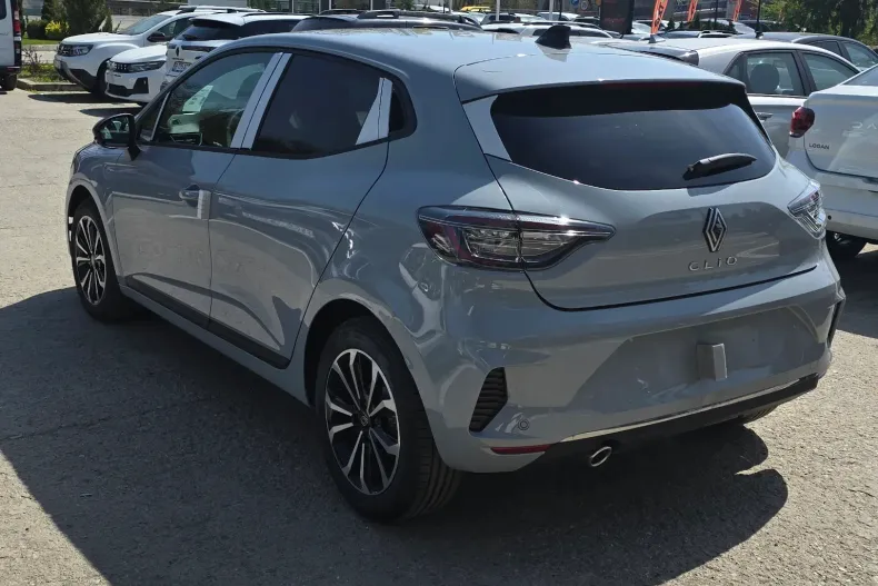 Renault Clio din 2025 cu 1 km - oferta REN206637 - foto 9