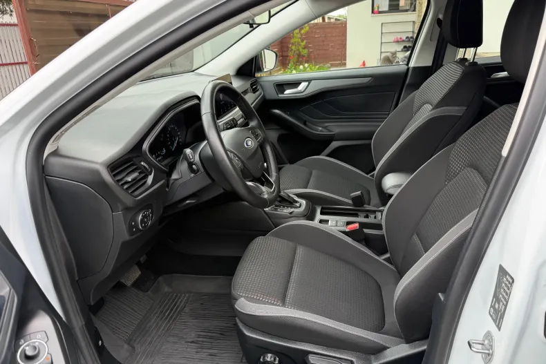 Ford Focus din 2022 cu 30.545 km - oferta FOR206638 - foto 3