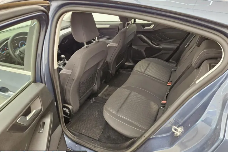 Ford Focus din 2021 cu 29.724 km - oferta FOR206639 - foto 4