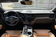 Volvo XC60 din 2022 cu 80.762 km - oferta VOL206640 - foto 5