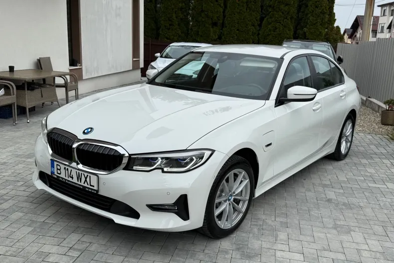 BMW 330e (Seria 3) din 2022 cu 47.723 km - oferta BMW206641 - foto 8