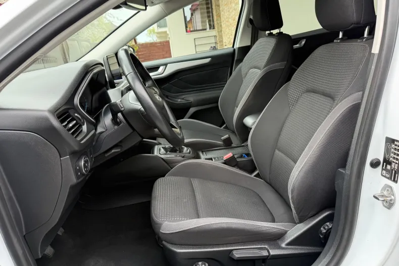 Ford Focus din 2021 cu 45.926 km - oferta FOR206642 - foto 3