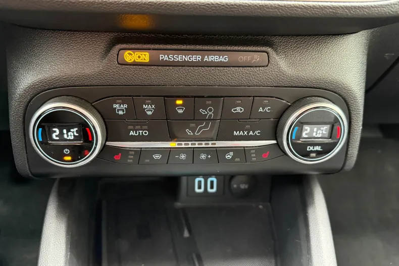 Ford Focus din 2021 cu 45.926 km - oferta FOR206642 - foto 8