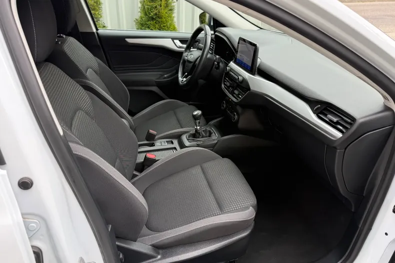 Ford Focus din 2021 cu 45.926 km - oferta FOR206642 - foto 23