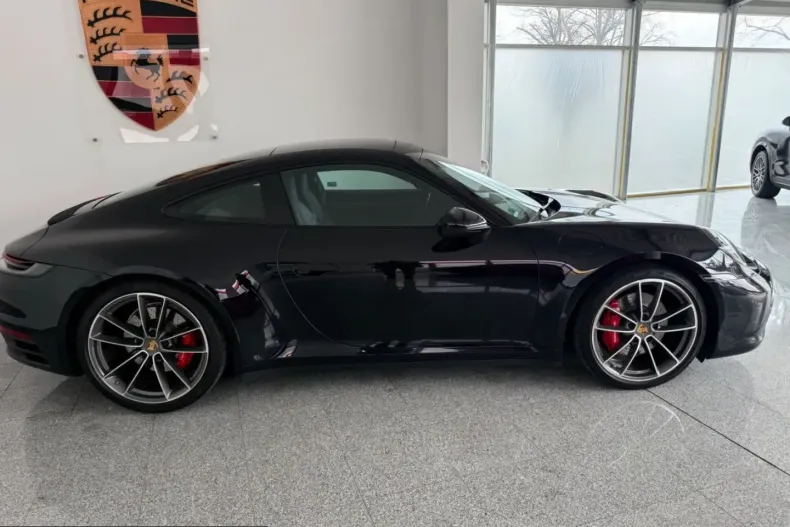 Porsche 992 din 2024 cu 25.870 km - oferta POR206647 - foto 2