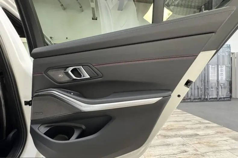 BMW M3 (Seria 3) din 2024 cu 16.350 km - oferta BMW206656 - foto 26