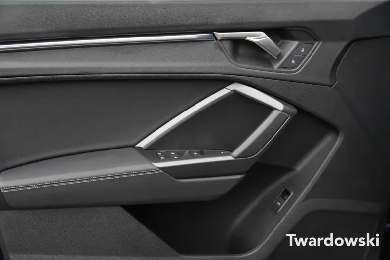 Audi Q3 din 2024 cu 9.281 km - oferta AUD206657 - foto 9