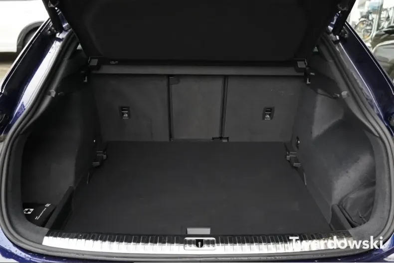 Audi Q3 din 2024 cu 9.281 km - oferta AUD206657 - foto 18