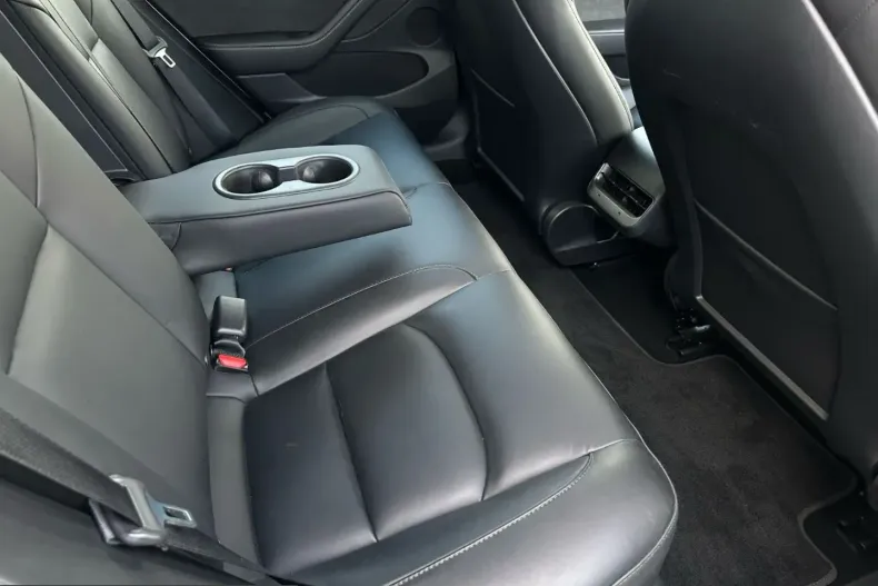 Tesla Model 3 din 2021 cu 50.901 km - oferta TES206659 - foto 16