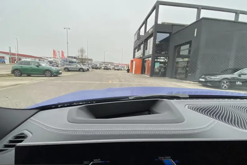 BMW 330 (Seria 3) din 2024 cu 26.373 km - oferta BMW206660 - foto 13