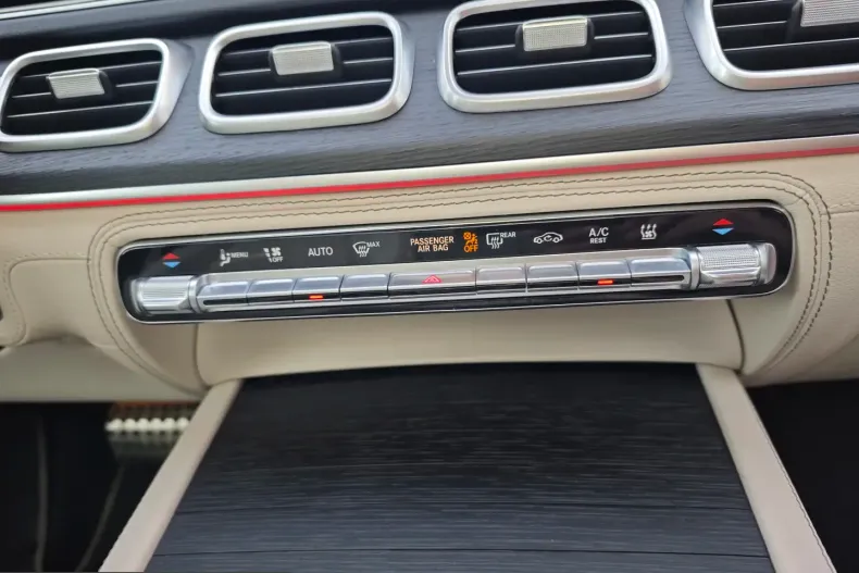 Mercedes-Benz GLS 450 (Clasa GLS) din 2024 cu 42.336 km - oferta MER206665 - foto 24