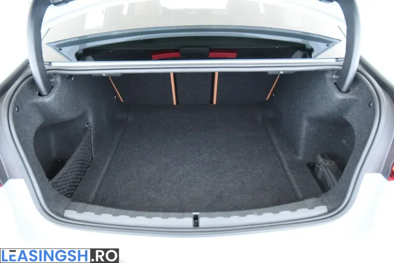 BMW 320 (Seria 3) din 2024 cu 39.900 km - oferta BMW206676 - foto 8