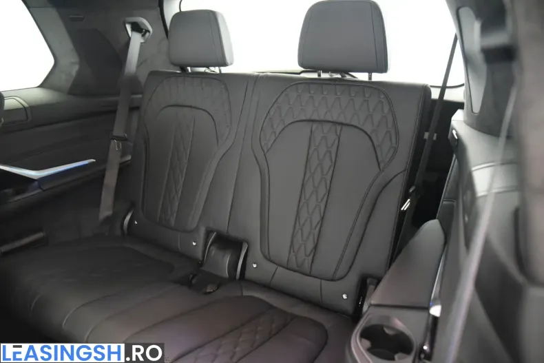 BMW X7 (Seria X) din 2024 cu 28.900 km - oferta BMW206678 - foto 7