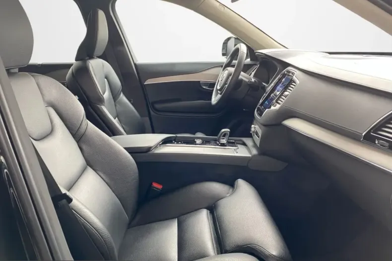 Volvo XC90 din 2022 cu 93.750 km - oferta VOL206682 - foto 12