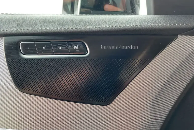 Volvo XC90 din 2022 cu 93.750 km - oferta VOL206682 - foto 18