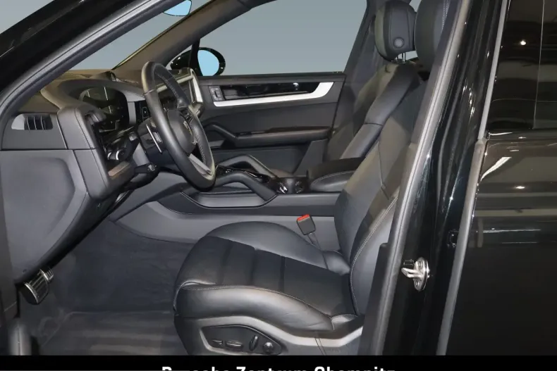 Porsche Cayenne din 2024 cu 23.350 km - oferta POR206683 - foto 16