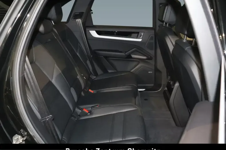 Porsche Cayenne din 2024 cu 23.350 km - oferta POR206683 - foto 17