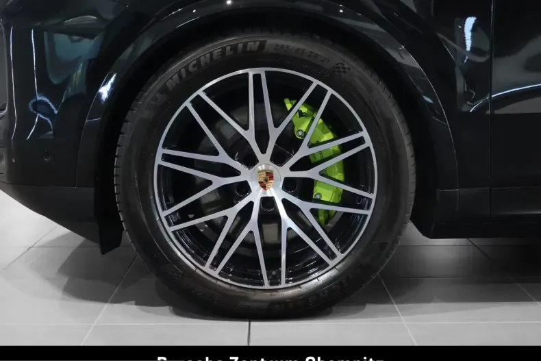 Porsche Cayenne din 2024 cu 23.350 km - oferta POR206683 - foto 23