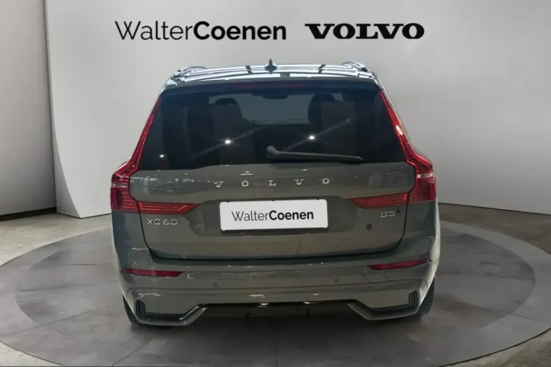 Volvo XC60 din 2023 cu 39.730 km - oferta VOL206684 - foto 6