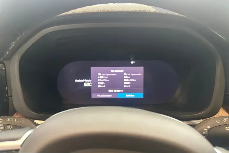 Volvo XC60 din 2023 cu 39.730 km - oferta VOL206684 - foto 12