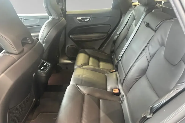 Volvo XC60 din 2023 cu 39.730 km - oferta VOL206684 - foto 16