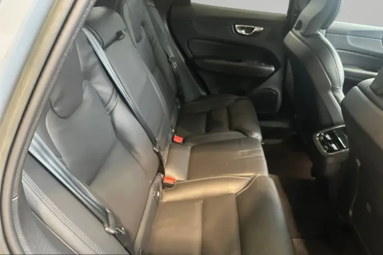 Volvo XC60 din 2023 cu 39.730 km - oferta VOL206684 - foto 17