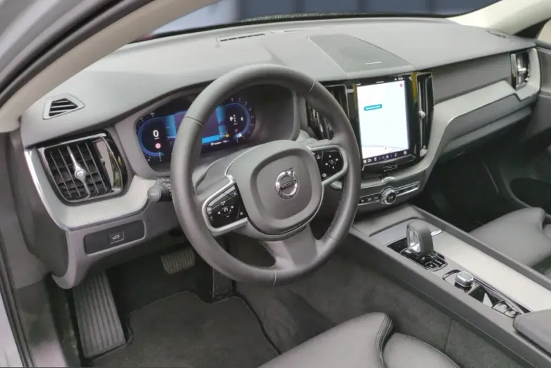 Volvo XC60 din 2025 cu 21.700 km - oferta VOL206685 - foto 10