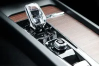 Volvo XC60 din 2023 cu 17.001 km - oferta VOL206687 - foto 12