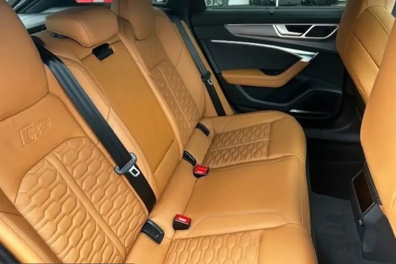 Audi RS6 din 2025 cu 14.900 km - oferta AUD206701 - foto 14