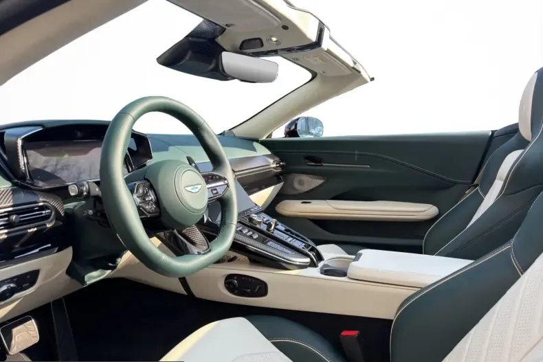 Aston Martin V8 Vantage din 2026 cu 1.000 km - oferta AST206704 - foto 10