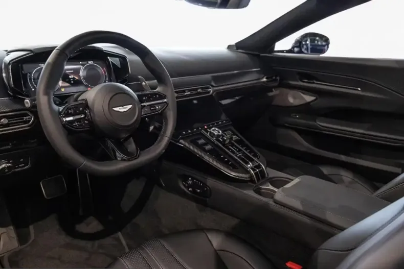 Aston Martin V8 Vantage din 2026 cu 50 km - oferta AST206705 - foto 3