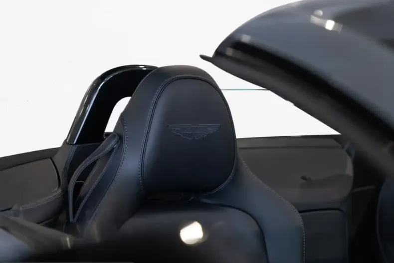 Aston Martin V8 Vantage din 2026 cu 50 km - oferta AST206705 - foto 5