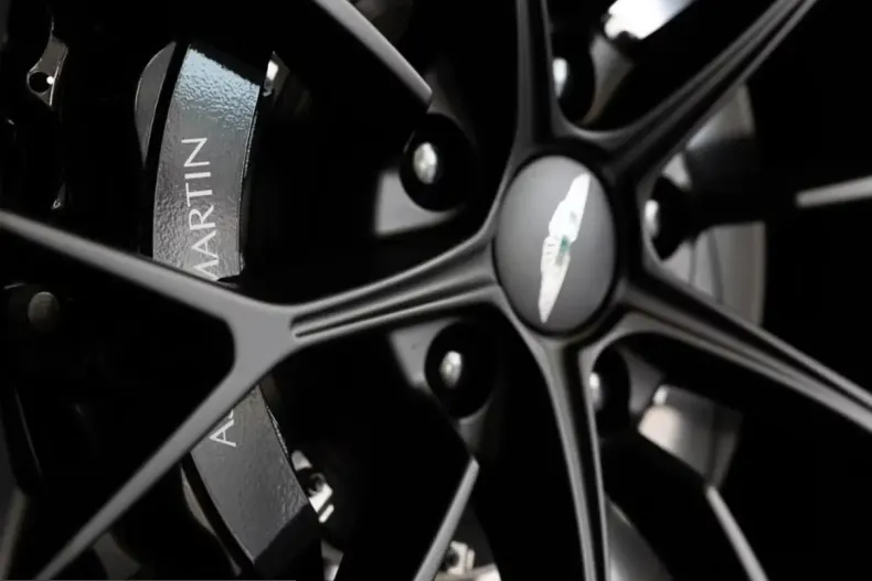 Aston Martin V8 Vantage din 2026 cu 50 km - oferta AST206705 - foto 26