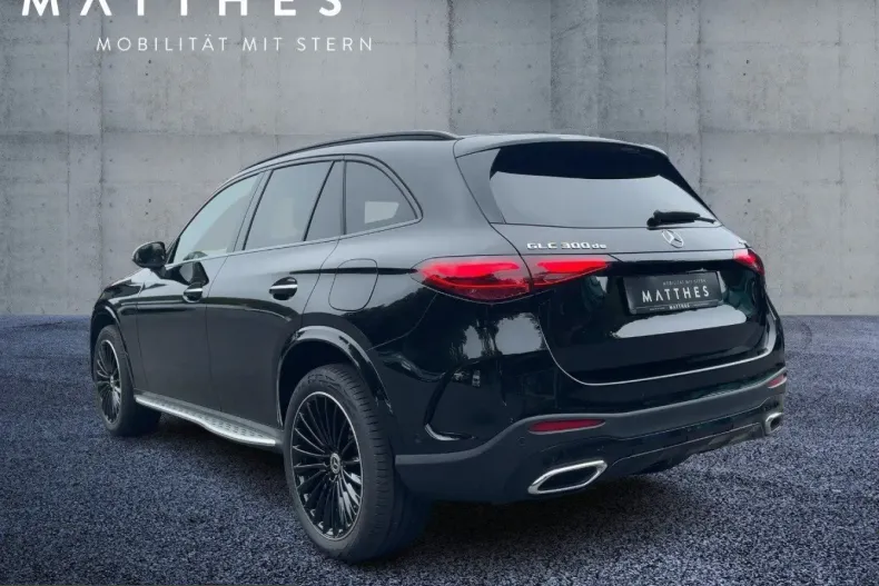 Mercedes-Benz GLC 300 (Clasa GLC) din 2024 cu 32.429 km - oferta MER206707 - foto 3