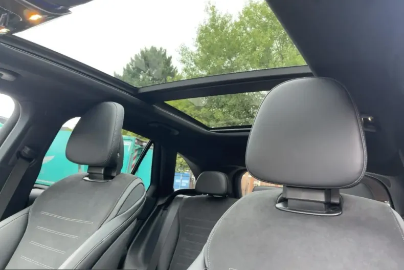 Mercedes-Benz GLC 300 (Clasa GLC) din 2024 cu 32.429 km - oferta MER206707 - foto 14