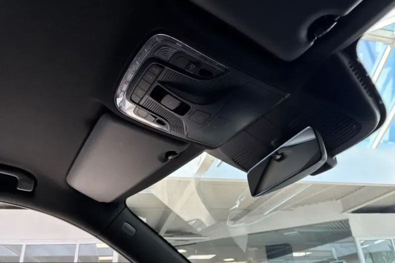 Mercedes-Benz V 300 (Clasa V) din 2024 cu 19.689 km - oferta MER206717 - foto 17