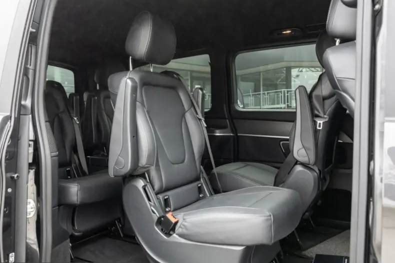 Mercedes-Benz V 300 (Clasa V) din 2024 cu 68.481 km - oferta MER206720 - foto 9