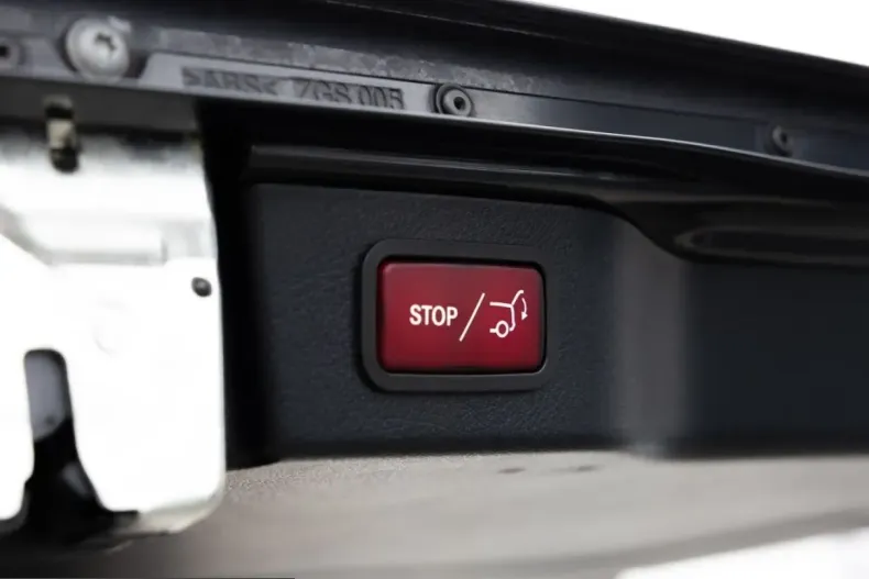 Mercedes-Benz V 300 (Clasa V) din 2024 cu 68.481 km - oferta MER206720 - foto 12