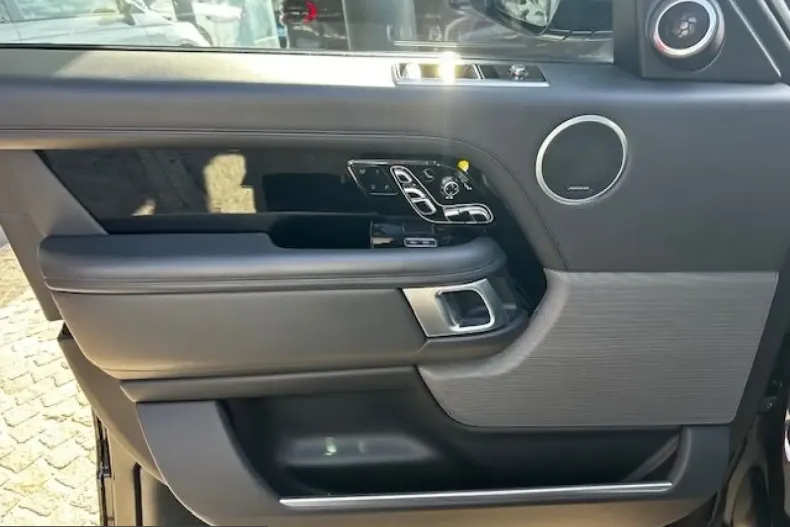 Land Rover Range Rover din 2022 cu 62.500 km - oferta LAN206723 - foto 22