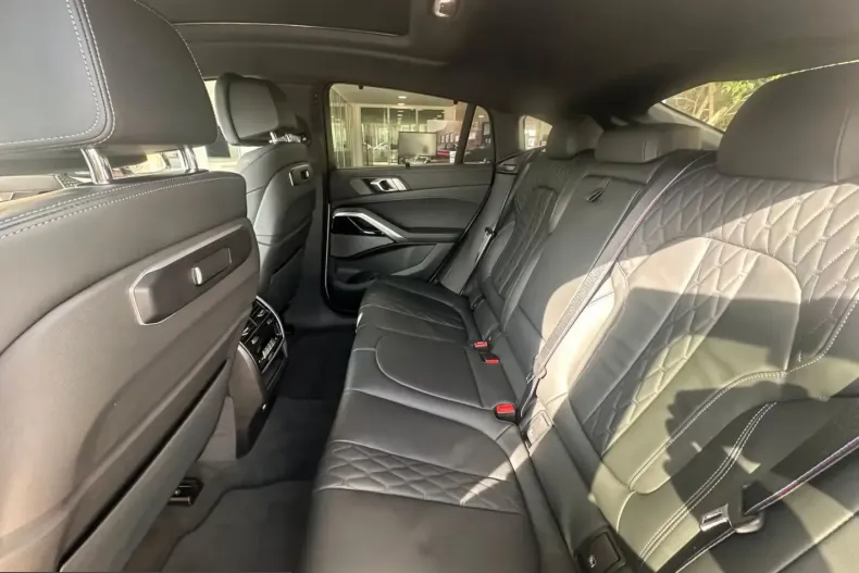 BMW X6 (Seria X) din 2025 cu 13.135 km - oferta BMW206725 - foto 11
