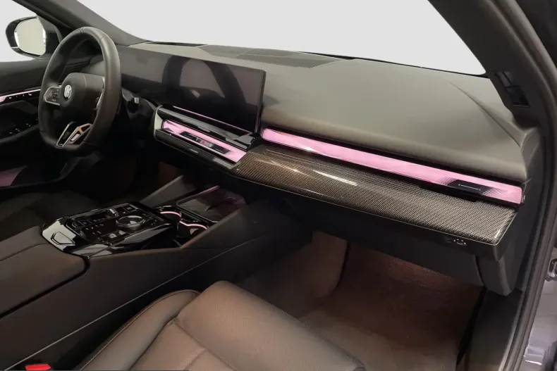 BMW 520 (Seria 5) din 2025 cu 24.728 km - oferta BMW206728 - foto 8