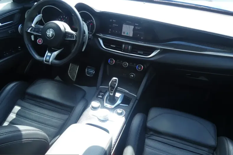 Alfa Romeo Stelvio din 2023 cu 22.545 km - oferta ALF206730 - foto 8