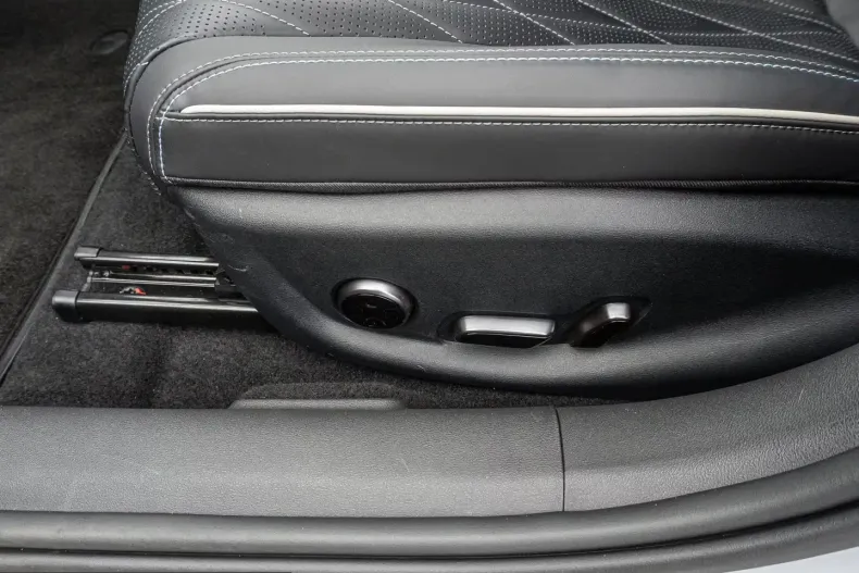 BYD Seal din 2025 cu 11.891 km - oferta BYD206736 - foto 14