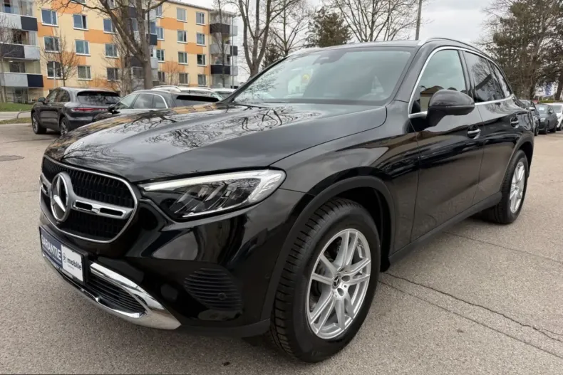 Mercedes-Benz GLC 200 (Clasa GLC) din 2024 cu 32.232 km - oferta MER206740 - foto 1