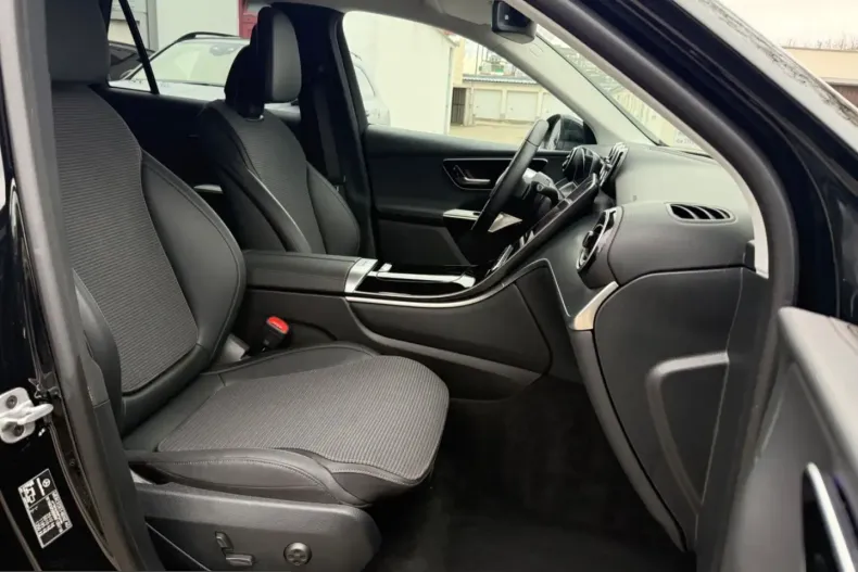 Mercedes-Benz GLC 200 (Clasa GLC) din 2024 cu 32.232 km - oferta MER206740 - foto 13