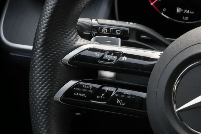 Mercedes-Benz GLC 300 (Clasa GLC) din 2024 cu 25.867 km - oferta MER206741 - foto 9