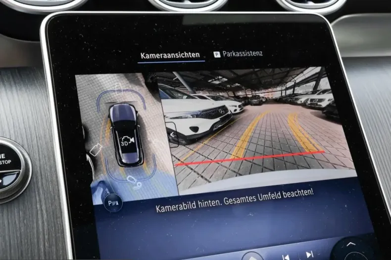 Mercedes-Benz GLC 300 (Clasa GLC) din 2024 cu 25.867 km - oferta MER206741 - foto 17